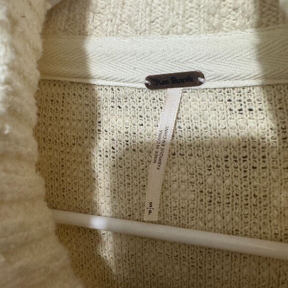 Free People Marshmallow Stripe Sweater S Cream Deep Pile Rainbow Sleeve furry - Picture 4 of 8